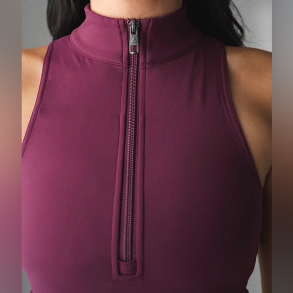 Refine bra Quarter Zip Crop NWT XS - Picture 2 of 10